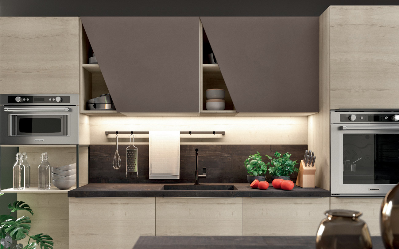 Cucina isola in materico ed essenza