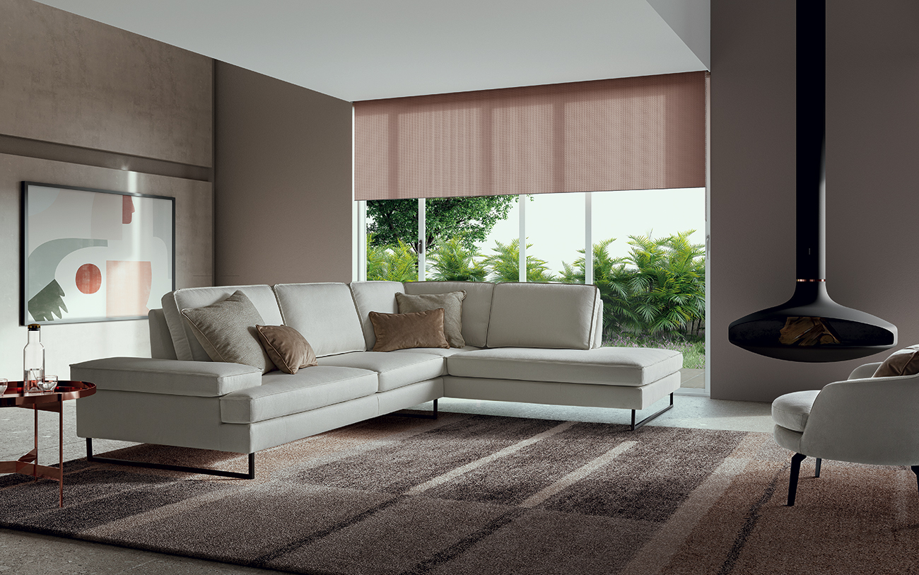 LUIS divano in tessuto chaise longue LeComfort catalogo Pensarecasa