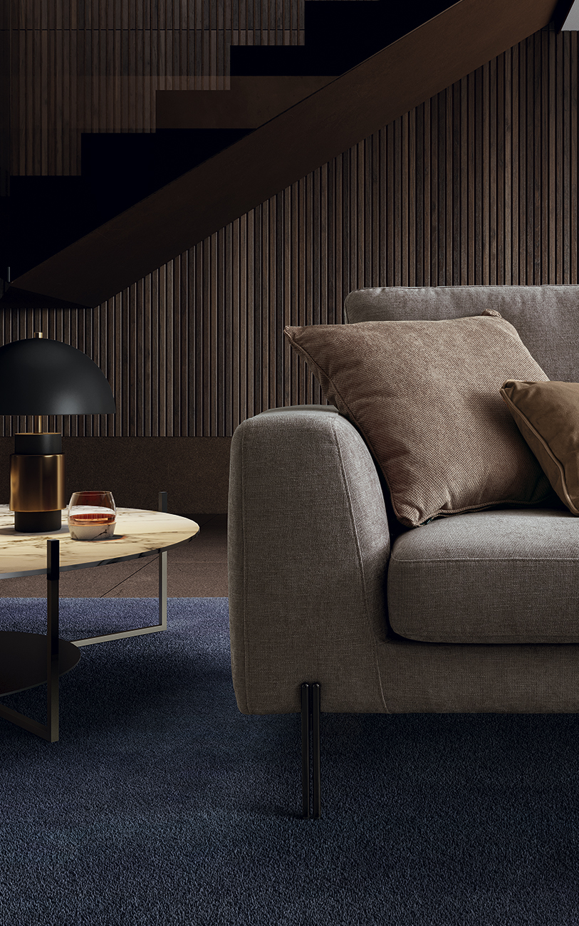 VOYAGE Divano imbottito della collezione LeComfort catalogo Pensarecasa particolare