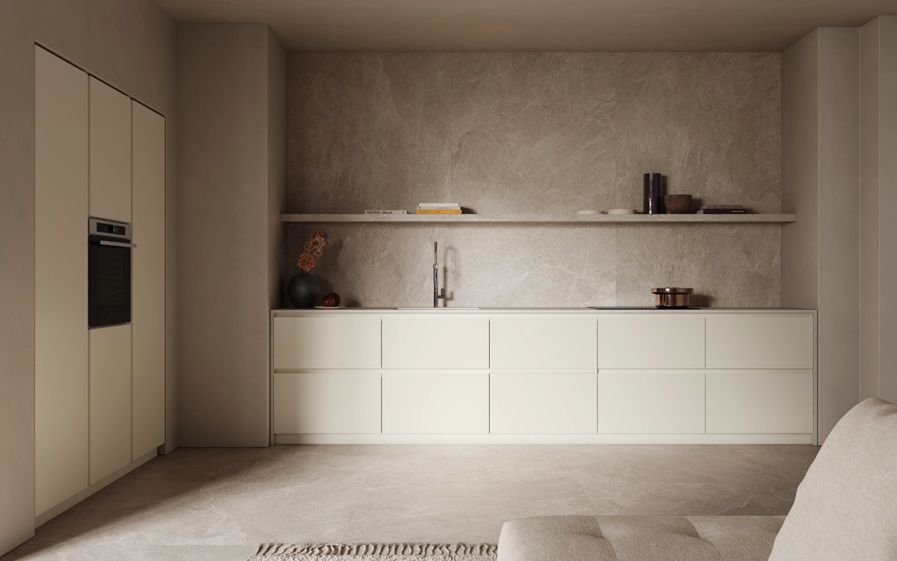 Cucina minimale laccata Bianco latte composta da parte lineare e zona colonne con elettrodomestici Pensarecasa